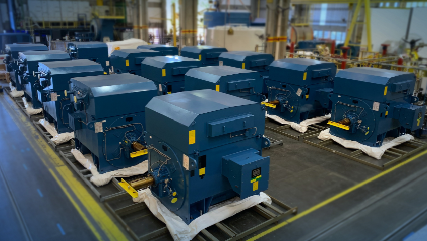  Motores elétricos industriais WEG de grande porte prontos para expedição na fábrica