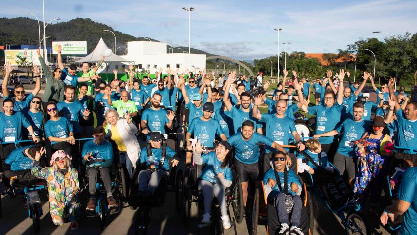 WEG leva cadeirantes para corrida de rua em Jaraguá do Sul