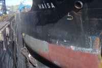 Navio Maisa recebendo a proteção da tinta Lackpoxi 76 Wet Surface em Niterói/RJ.