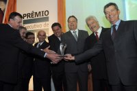 WEG Directors and customers participate of the award-giving ceremony offered by Valor Econômico newspaper.